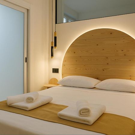 Zelun Suite Torremolinos Center Exterior foto